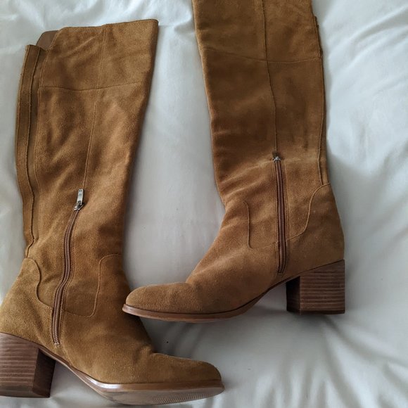 Marc Fisher size 9W over the knee suede boot - Picture 2 of 9